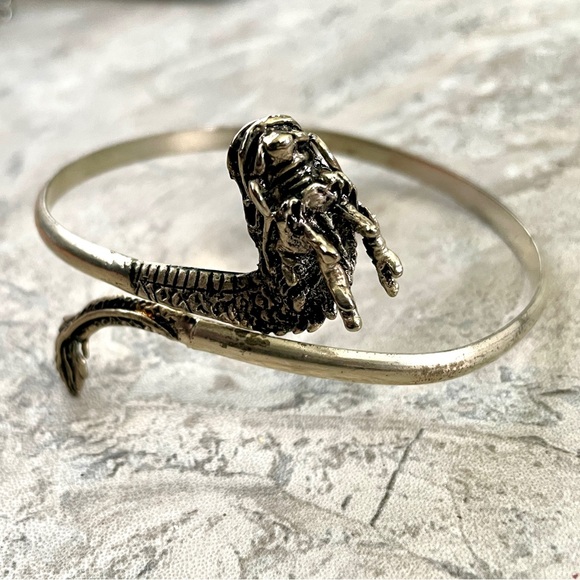 Dragon Arm Cuff - Picture 2 of 5